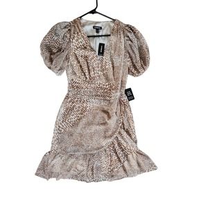 EXPRESS Kneehigh Length Dress Size XS Animal Print pattern Short Sleeve V Neck